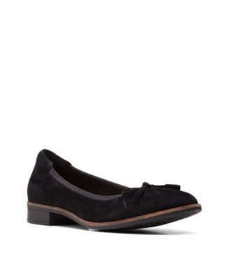 clarks black womens flat shoes