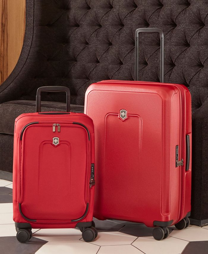 Victorinox Swiss Army Nova Frequent Flyer Softside 22" CarryOn Luggage