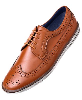 casual wingtip shoes