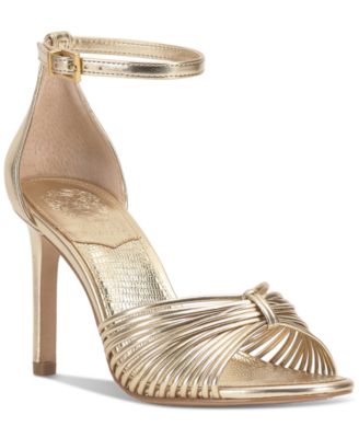 Женские модельные босоножки Blaine с ремешками из двух частей от Vince Camuto 23890₽
