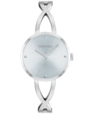 Женские скульптурные часы-браслет Calvin Klein Embrace серебристого цвета с браслетом из нержавеющей стали, 28 мм