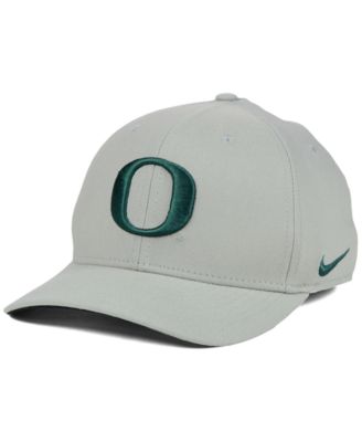 nike classic swoosh cap