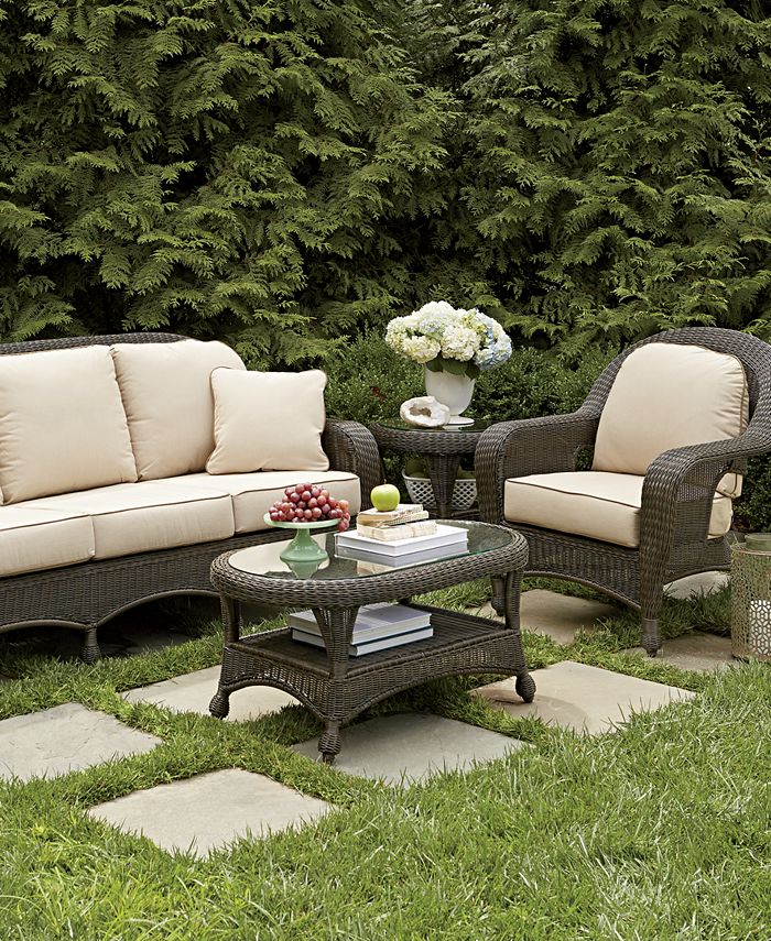 Furniture Monterey Wicker Outdoor Loveseat with Custom Sunbrella