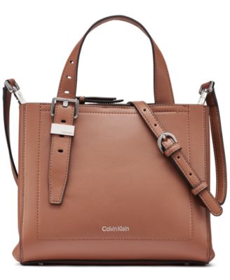 Регулируемая сумка через плечо Calvin Klein Lowen с тремя отделениями