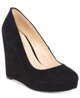 nine west wedge pump