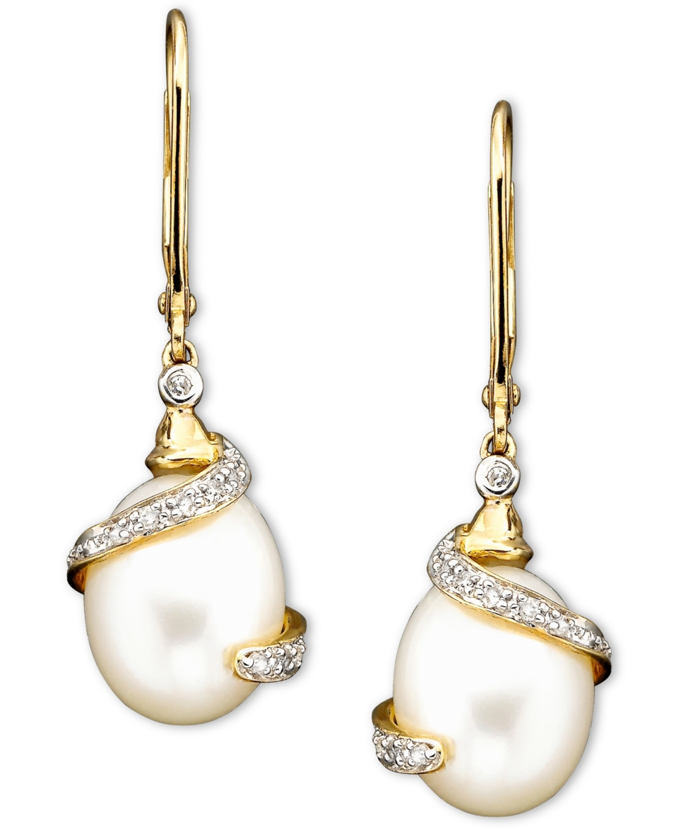 14k Gold Cultured Freshwater Pearl Diamond (1/10 ct. t.w.) Earrings