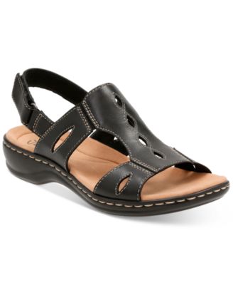 clarks women's leisa lakelyn flat sandal
