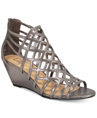 macys material girl sandals