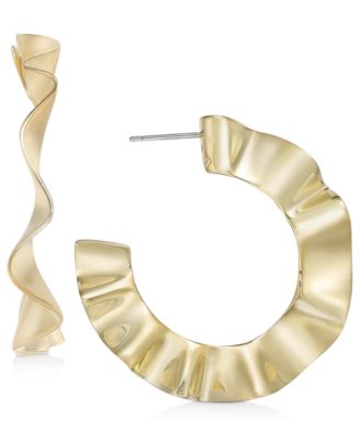 gold wavy hoop earrings