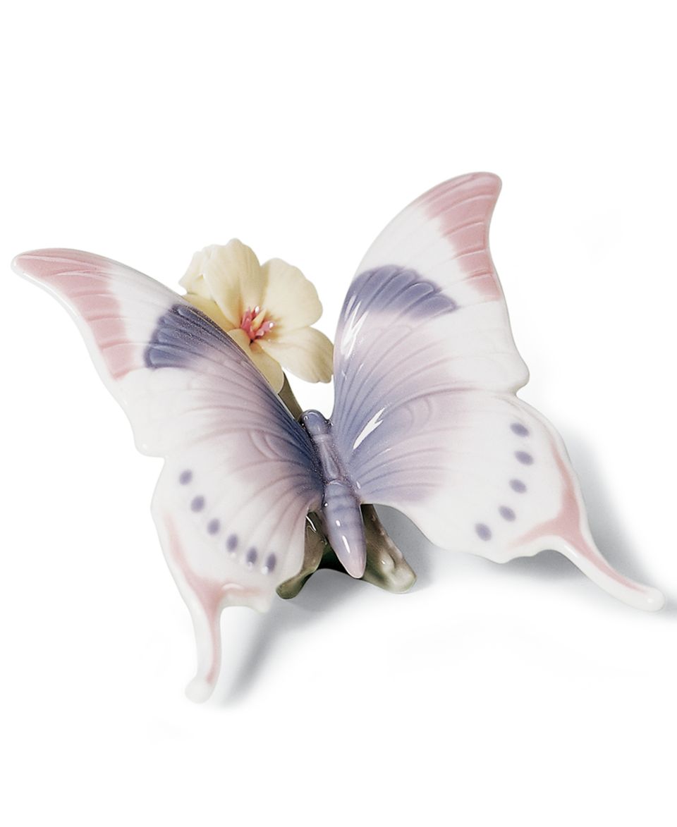 Lladro Collectible Figurine, Wild Flowers   Collectible Figurines