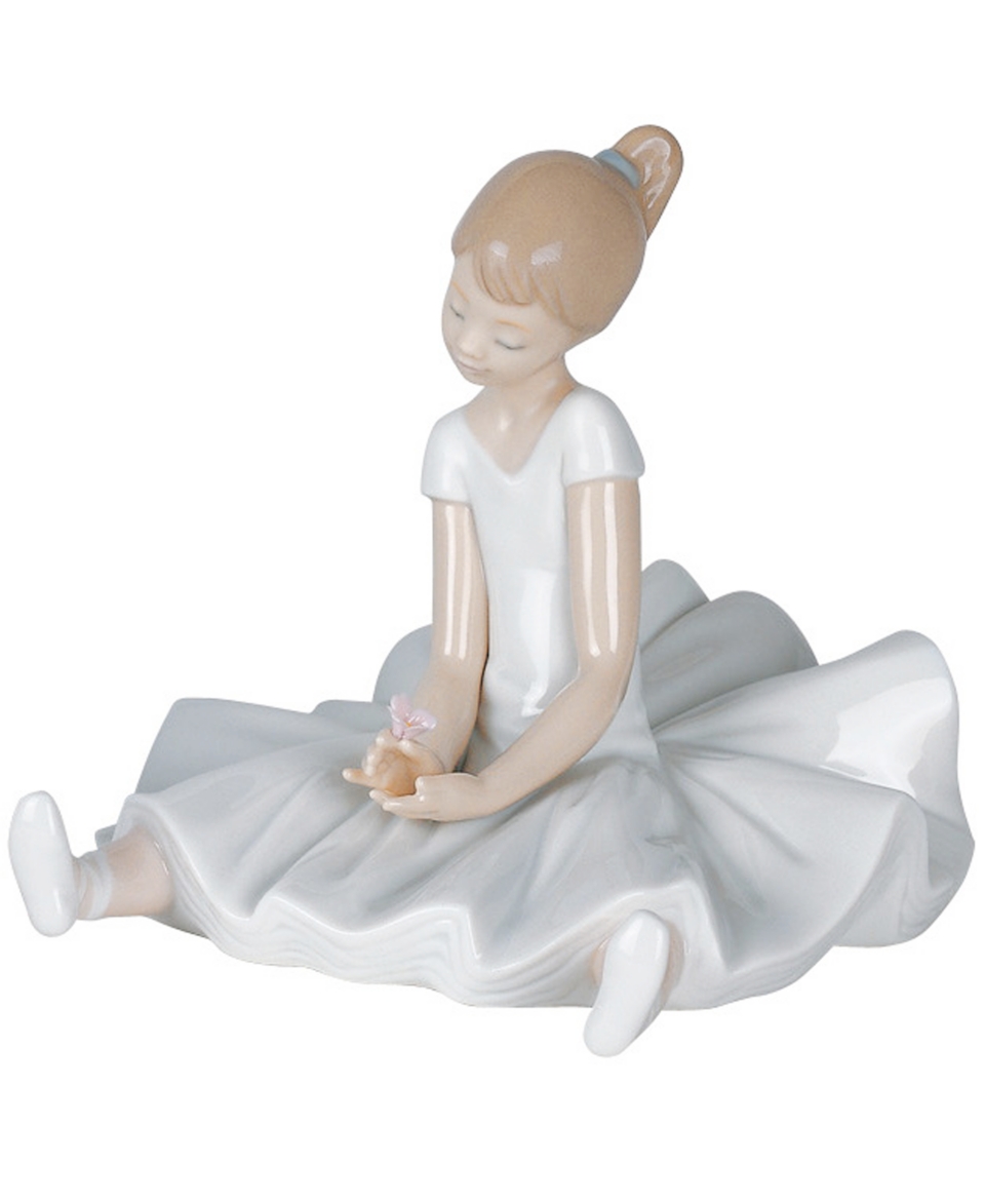 Nao by Lladro Collectible Figurine, Dreamy Ballet   Collectible
