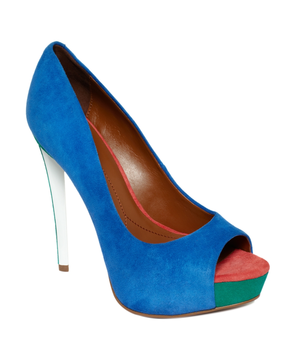 Boutique 9 Shoes, Claudius Platform Pumps