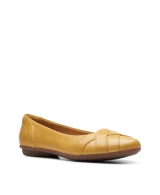 clarks shoes products womens flats
