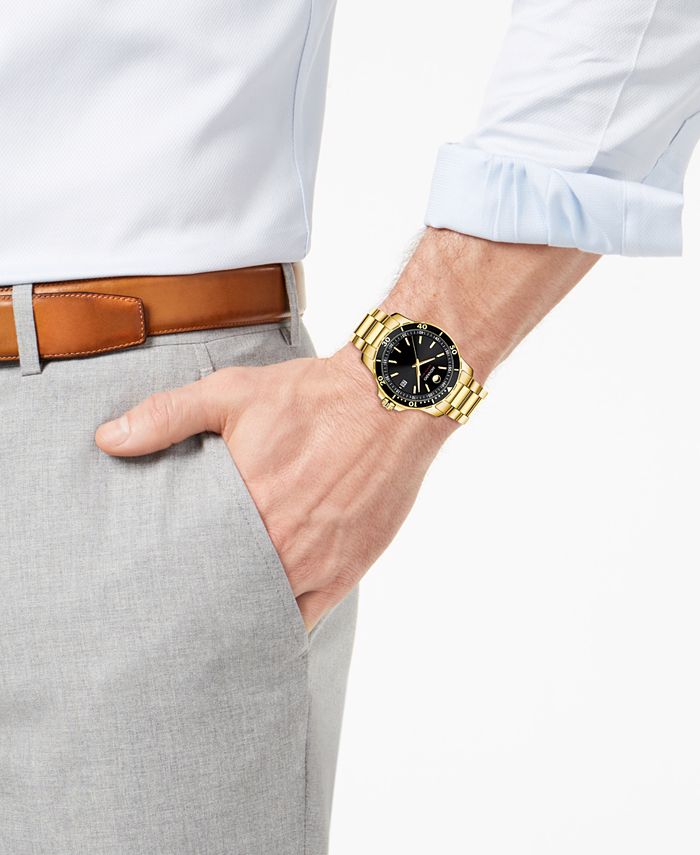 movado series 800 gold