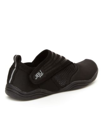 all black water shoes