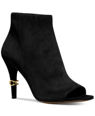 shoes in macy's store