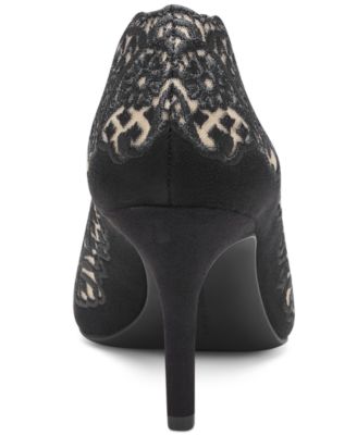 inc zitah mid heel pump