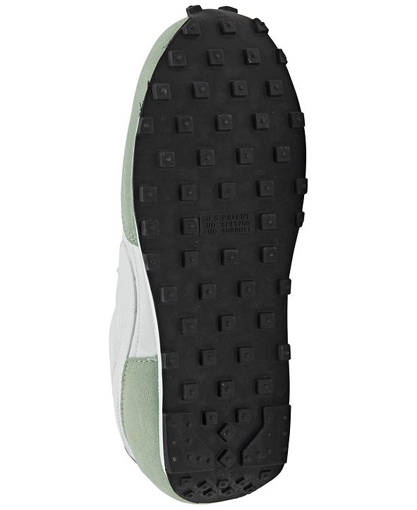 finish line nike daybreak