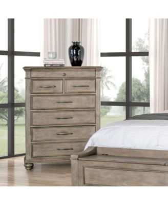 Выветрившийся дубовый шкаф для хранения сундуков