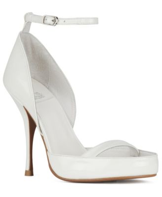 Женские модельные босоножки с круглым носком цвета гуаши от Jeffrey Campbell, белые
