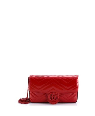 Бывшая в употреблении сумка Gucci Mini GG Marmont с клапаном Matelasse Patent red