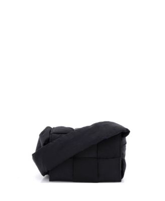 Бывшая в употреблении сумка Bottega Veneta Extra Mini Cassette через плечо Maxi Intrecciato из нейлона черного цвета