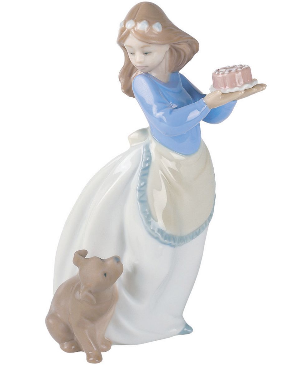 Nao by Lladro Collectible Figurine, Gentle Lavender   Collectible