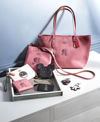 coach purses on clearance at macy's