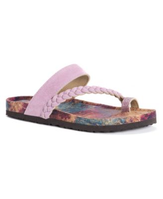 muk luks flip flops