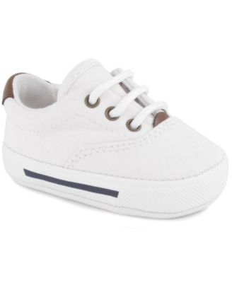 baby deer white shoes