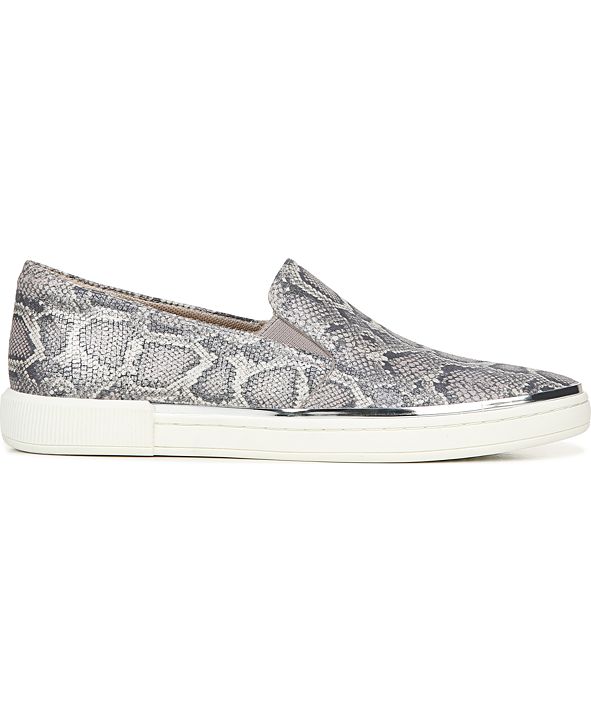 naturalizer zola slip on sneaker