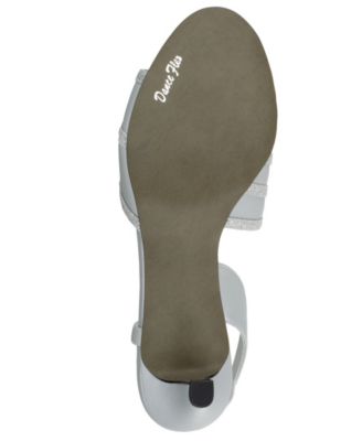 easy street silver dress shoes