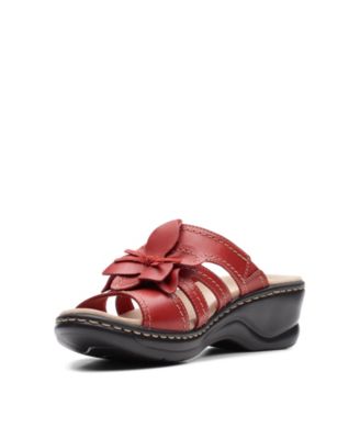 clarks lexi clogs red patent