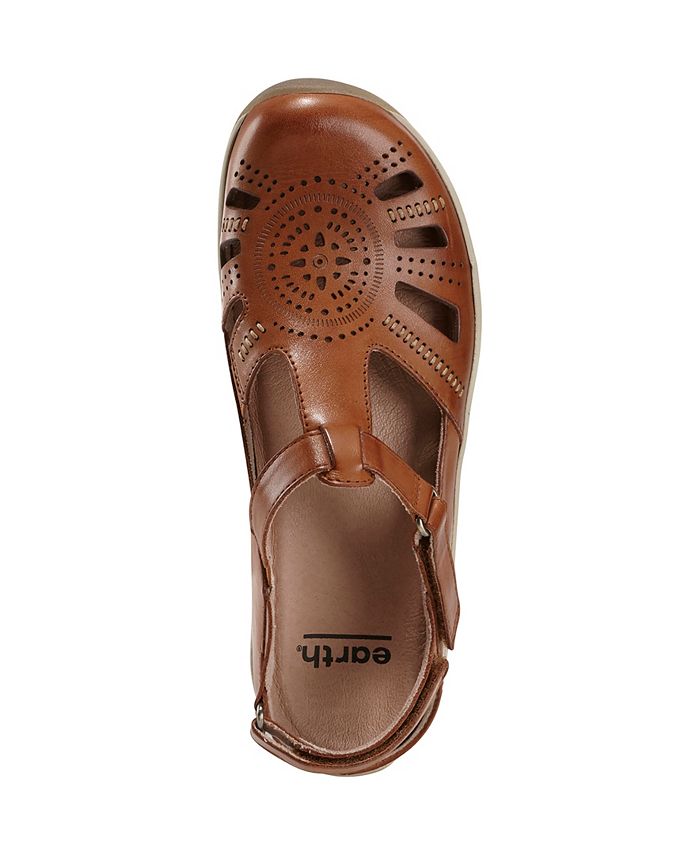 earth closed toe sandals