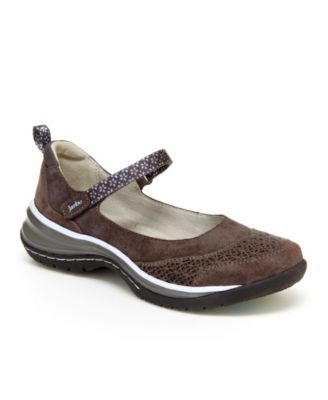 casual mary jane shoes