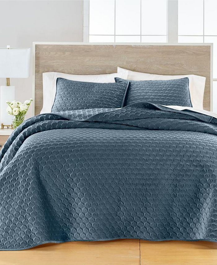 Martha Stewart Collection Last Act Feather Velvet King Cal King Quilt Created For Macy S Reviews Quilts Bedspreads Bed Bath Macy S Get the best deal for king king bedspreads from the largest online selection at ebay.com. macy s