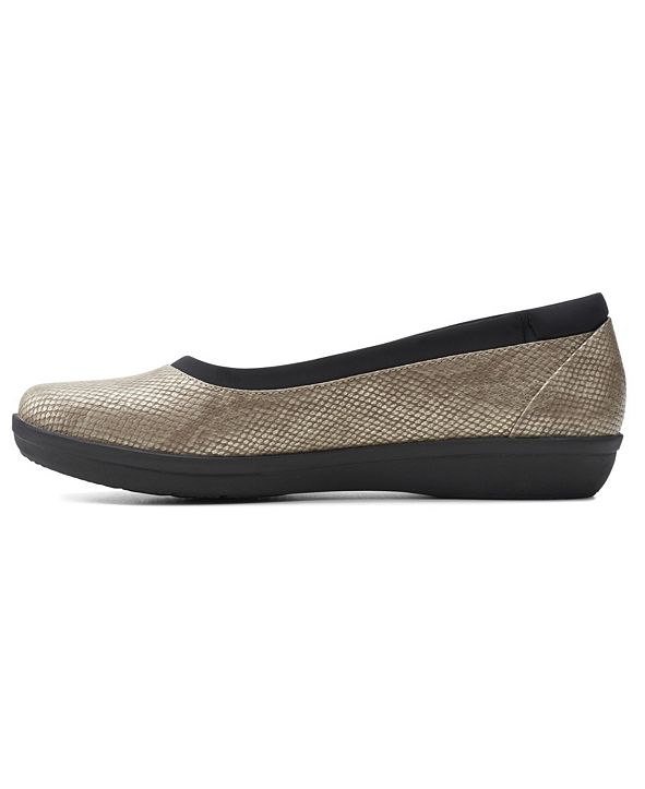 Clarks Cloudsteppers Women's Ayla Low Ballet Flat Shoes & Reviews ...