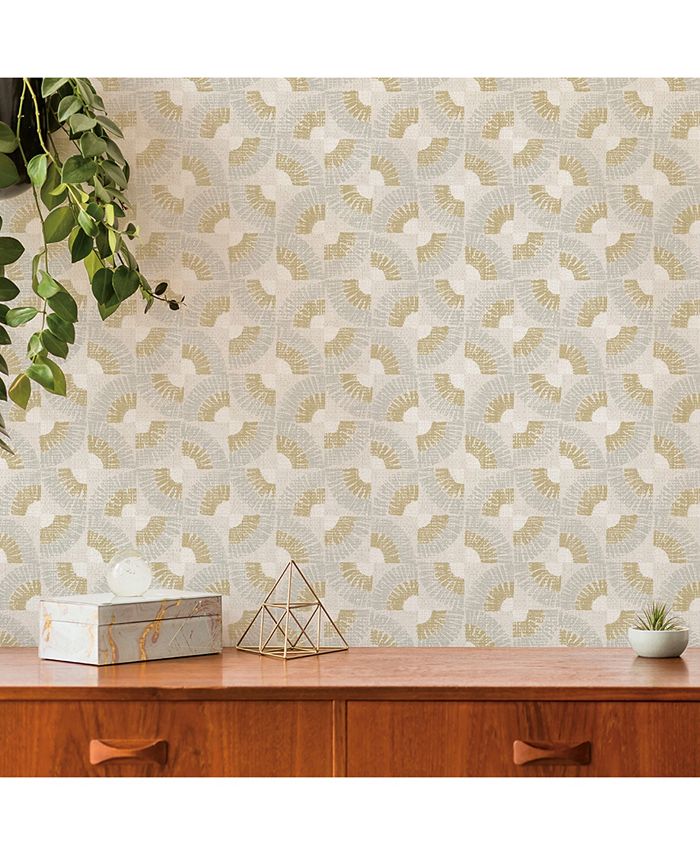 Peel and stick wallpaper pros and cons image