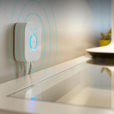 Интеллектуальное управление Philips HUE Bridge для вашего белого освещения
