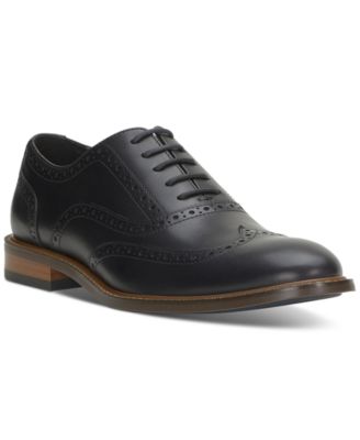 Мужская оксфордская модельная обувь Vince Camuto от Lazzarp Wingtip