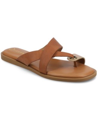 Женские босоножки на плоской подошве с ремешками Prizzie Toe из коллекции Journee, коричневые