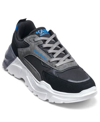 Мужские кроссовки с лакированными деталями от КАРЛА ЛАГЕРФЕЛЬДА в ПАРИЖЕ