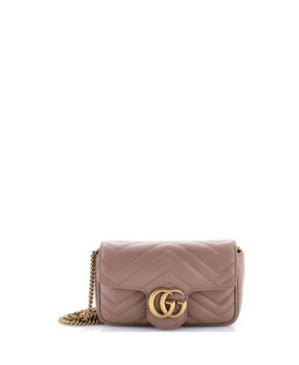 Бывшая в употреблении сумка Gucci Super Mini GG Marmont с клапаном из натуральной кожи коричнево-бежевого цвета
