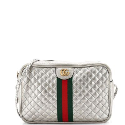 Бывшая в употреблении маленькая сумка для фотоаппарата Gucci Trapuntata из стеганой кожи серебристого цвета