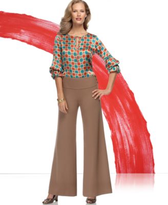 O Oscar Printed Tie-Neck Lantern-Sleeve Blouse & Side-Button Palazzo Pant