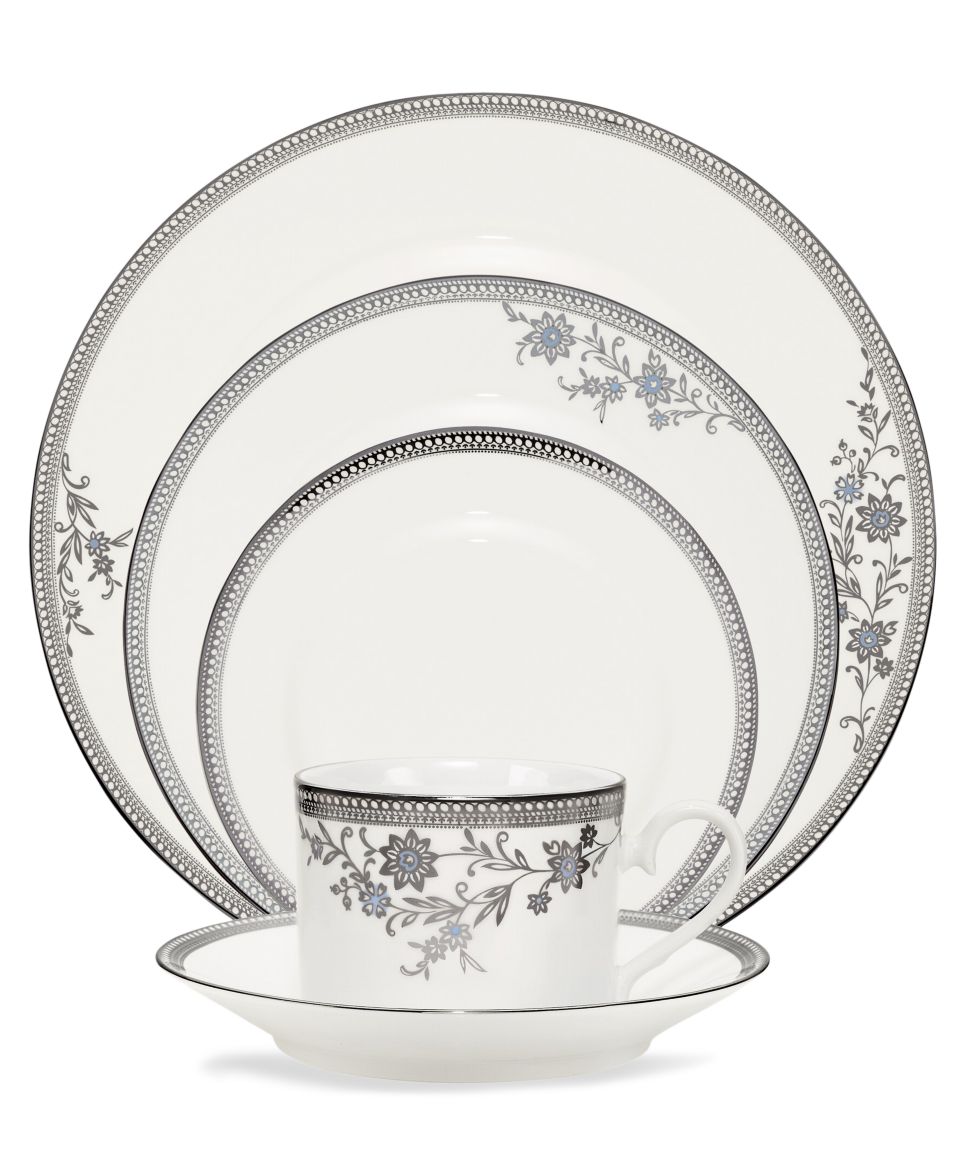 Vera Wang Wedgwood Dinnerware, Trailing Vines Collection   Fine China