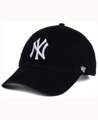 black on black yankees hat