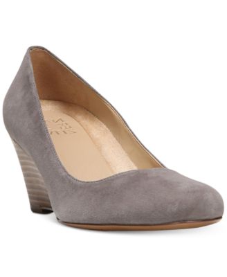 naturalizer emily wedge pump