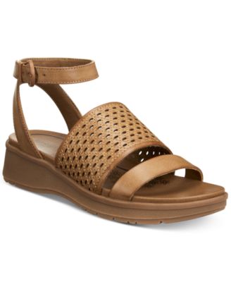 macys baretraps sandals