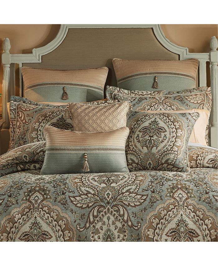 Croscill CLOSEOUT! Rea 4Pc. Queen Comforter Set & Reviews Comforters